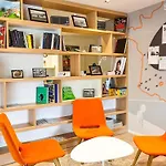 Отель Ibis Styles Nord Sesquieres 3*
