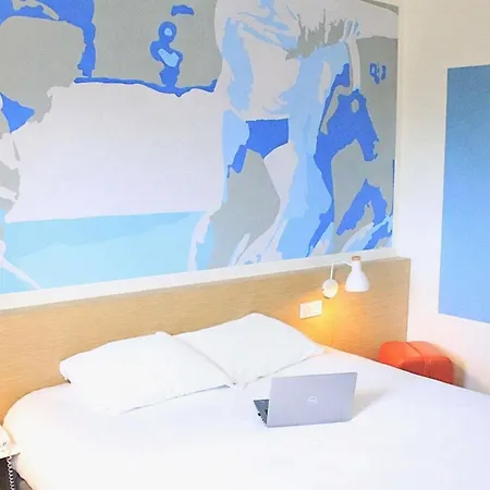Ibis Styles Nord Sesquieres Hotel 3*