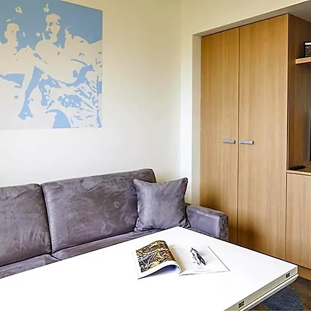 Ibis Styles Nord Sesquieres Hotel 3*