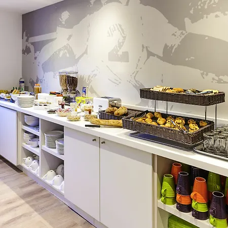 Ibis Styles Nord Sesquieres Hotel