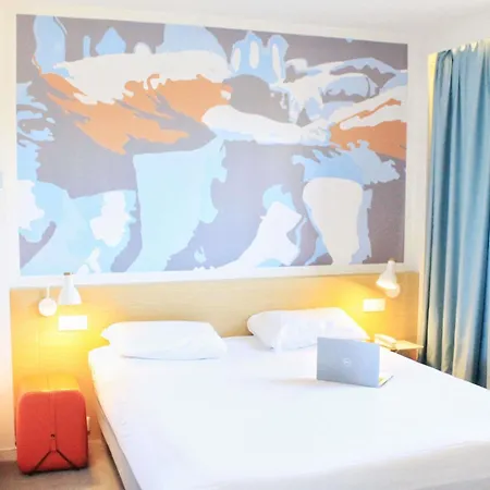Ibis Styles Nord Sesquieres 3*