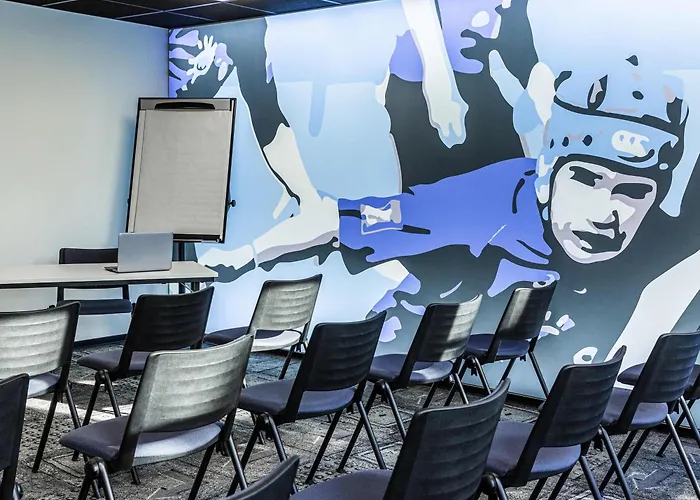 Ibis Styles Nord Sesquieres Hotel