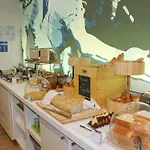 Ibis Styles Nord Sesquieres Hotel