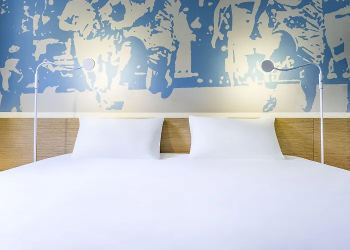 Ibis Styles Nord Sesquieres Hotel