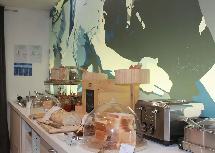 Ibis Styles Nord Sesquieres Hotel