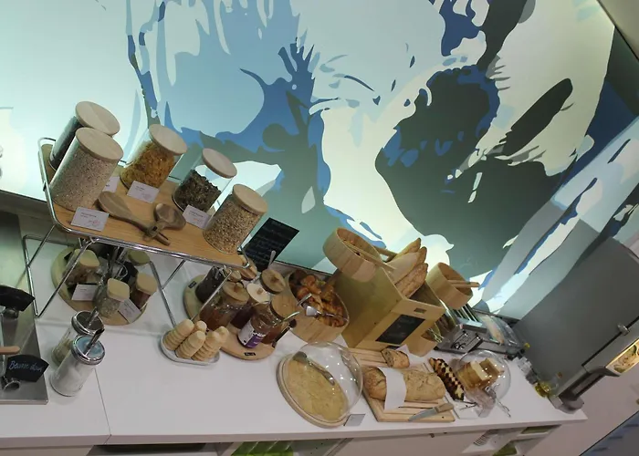 Ibis Styles Nord Sesquieres Hotel