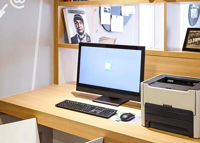 Ibis Styles Nord Sesquieres Hotel 3*